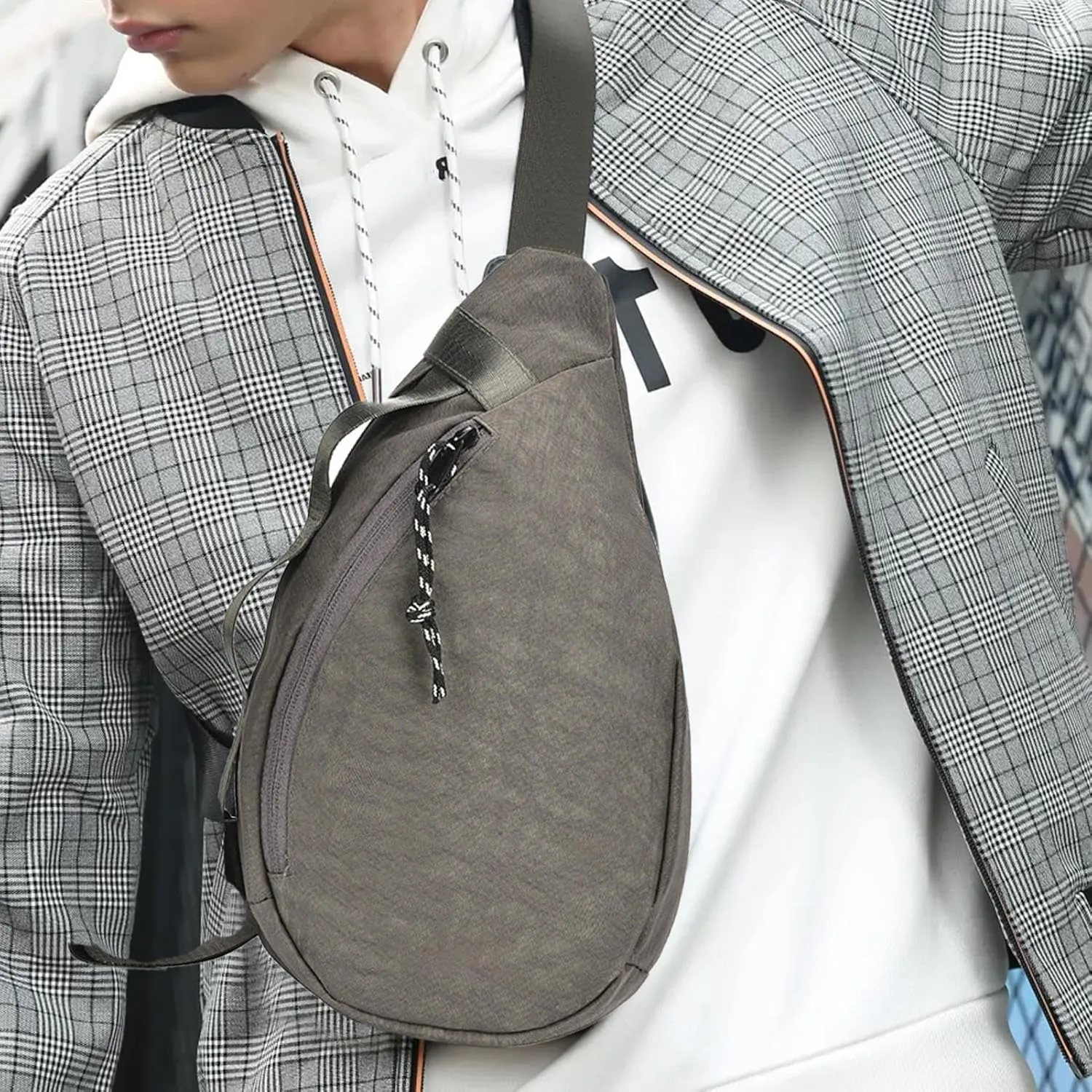 Mens Sling Bag - Anti-Theft Chest Bag | Casual Mens crossbodys, Lightweight Travel Bag, Large Capacity Man Purse with
